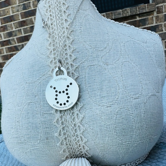 NEW LARGE Tiffany & Co. Taurus Zodiac Charm Pendant in Silver - Picture 3 of 6